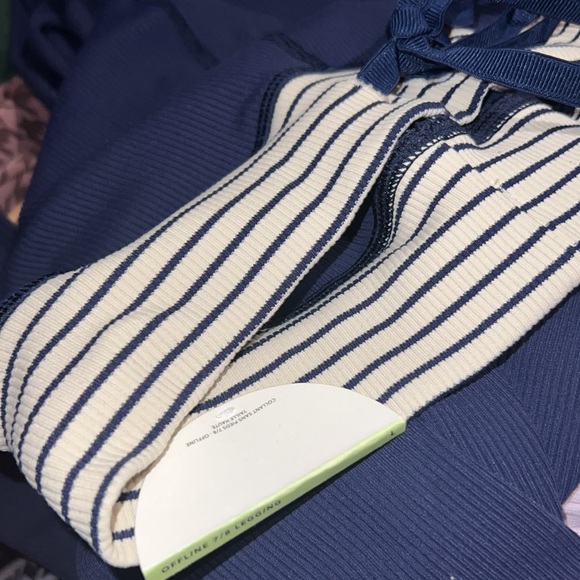 Ribbed drawcord legging in blue - Picture 7 of 8